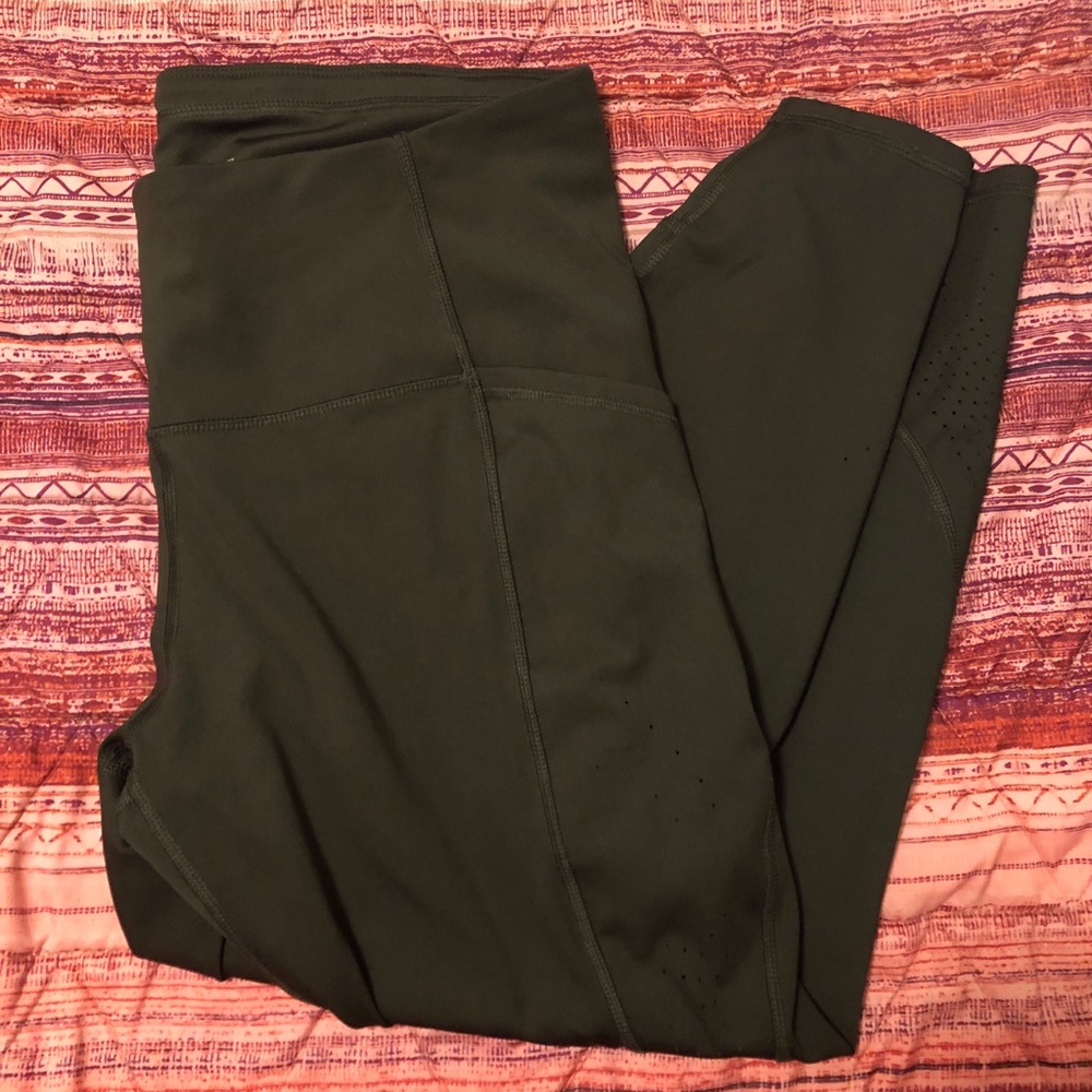 All In Motion Olive Capri Leggings